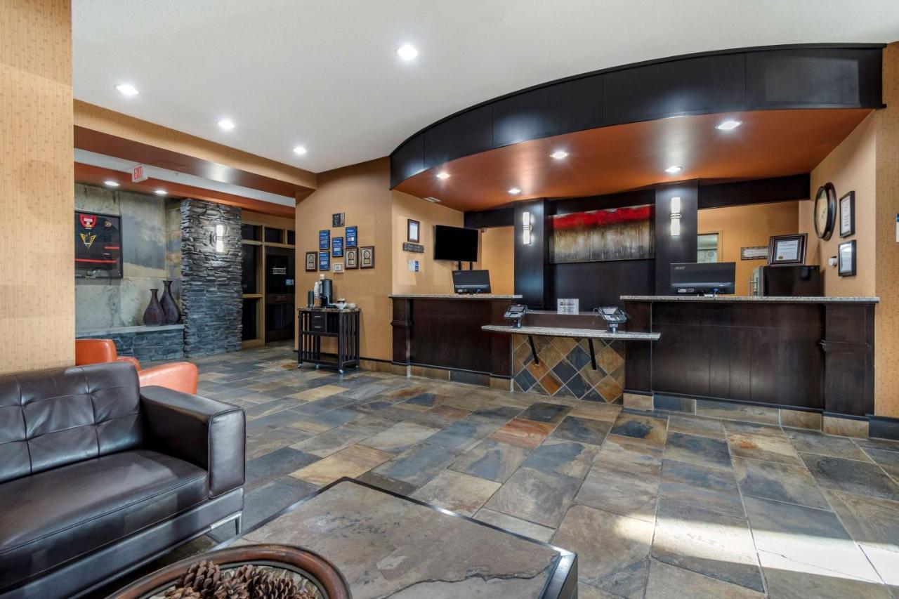 Best Western Bonnyville Inn & Suites Εξωτερικό φωτογραφία