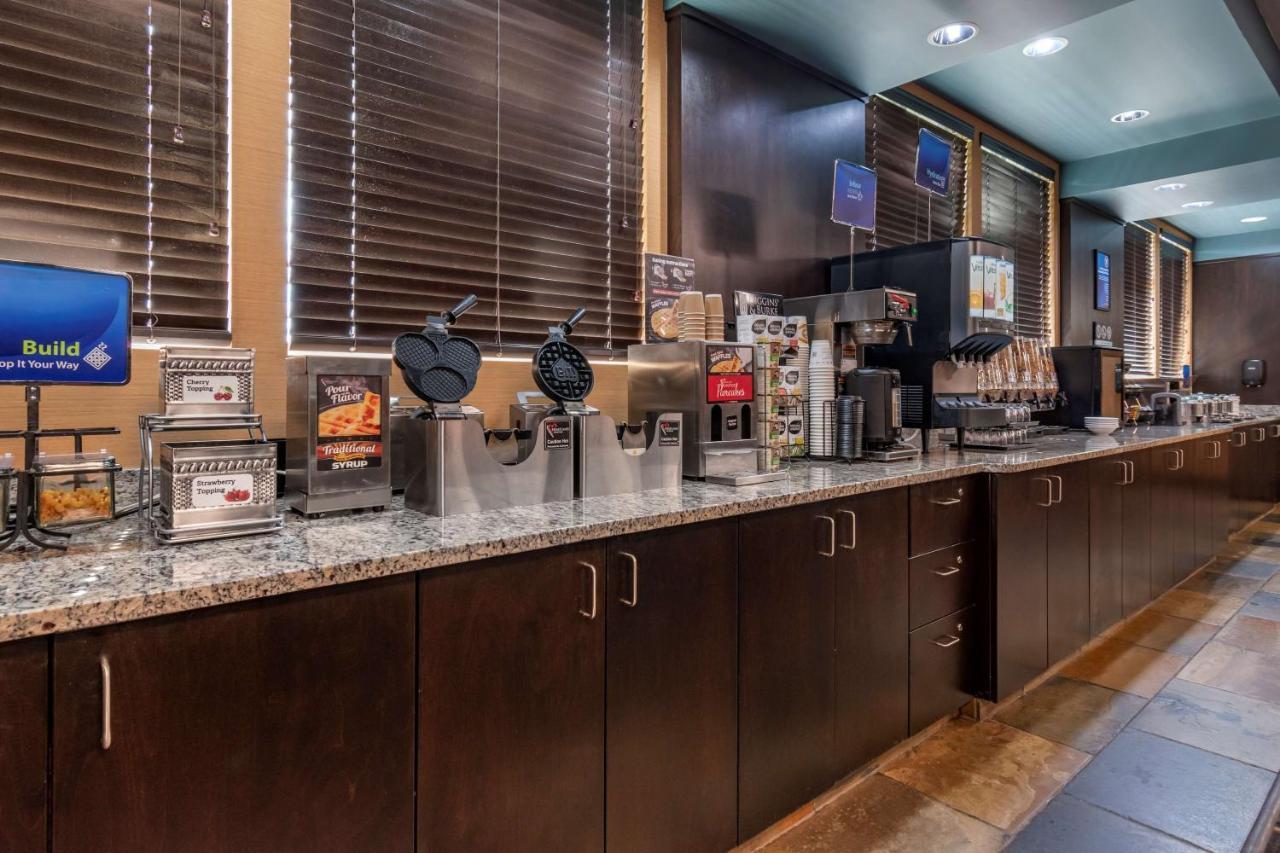 Best Western Bonnyville Inn & Suites Εξωτερικό φωτογραφία