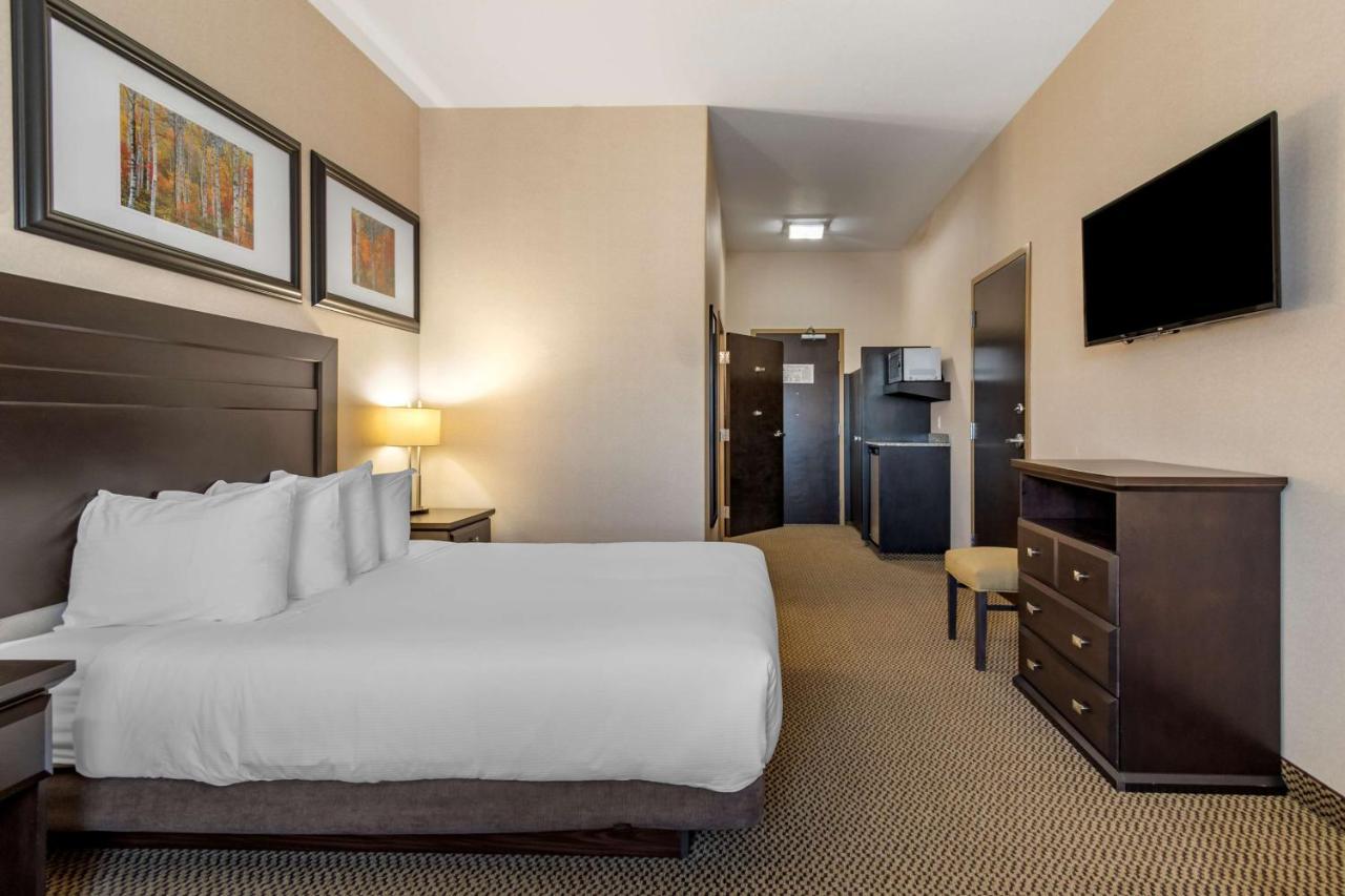 Best Western Bonnyville Inn & Suites Εξωτερικό φωτογραφία