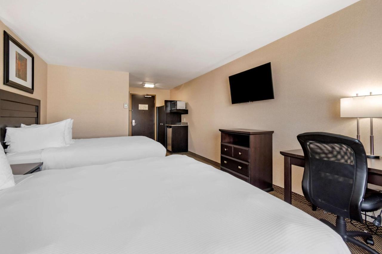 Best Western Bonnyville Inn & Suites Εξωτερικό φωτογραφία