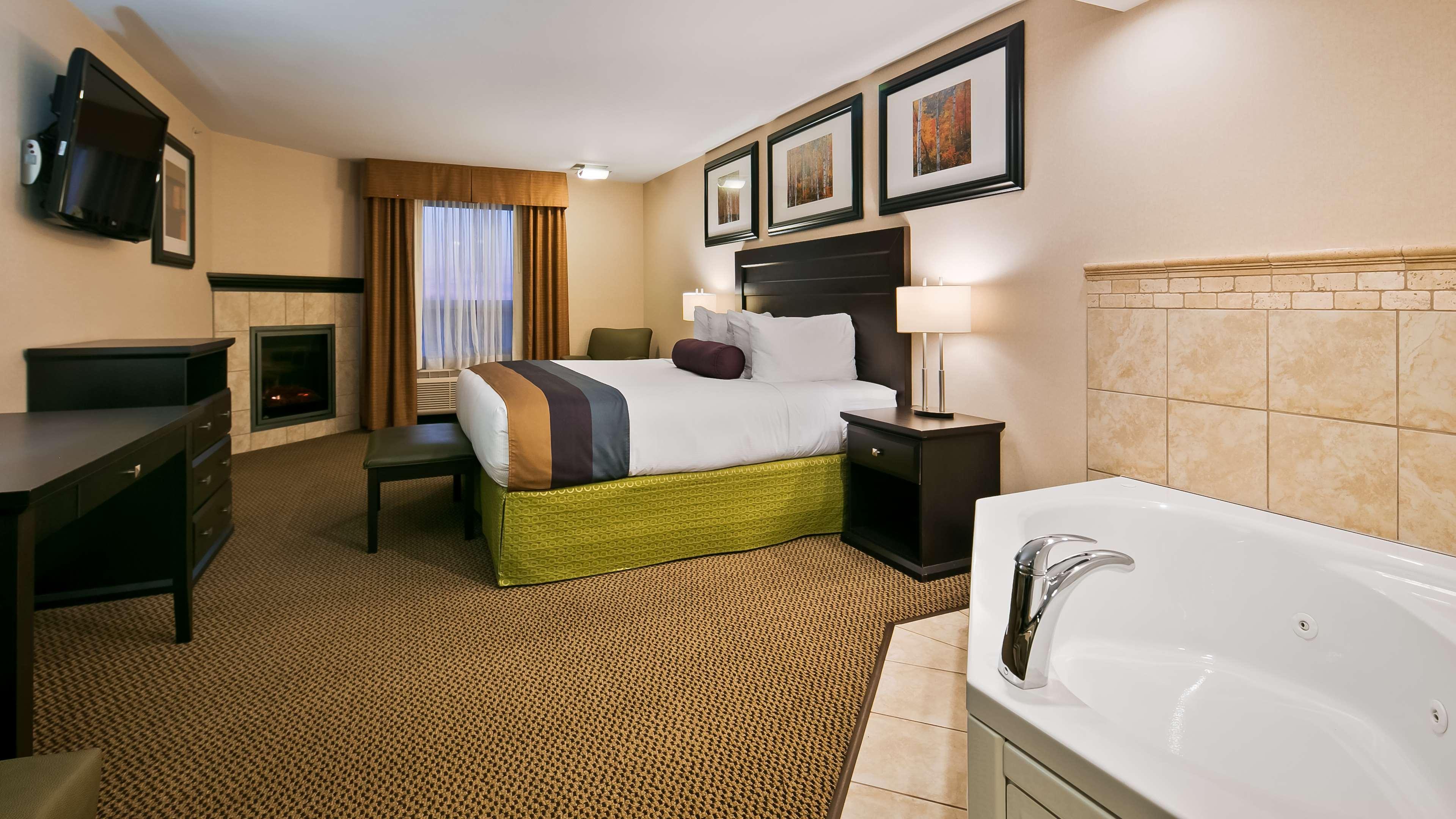 Best Western Bonnyville Inn & Suites Εξωτερικό φωτογραφία