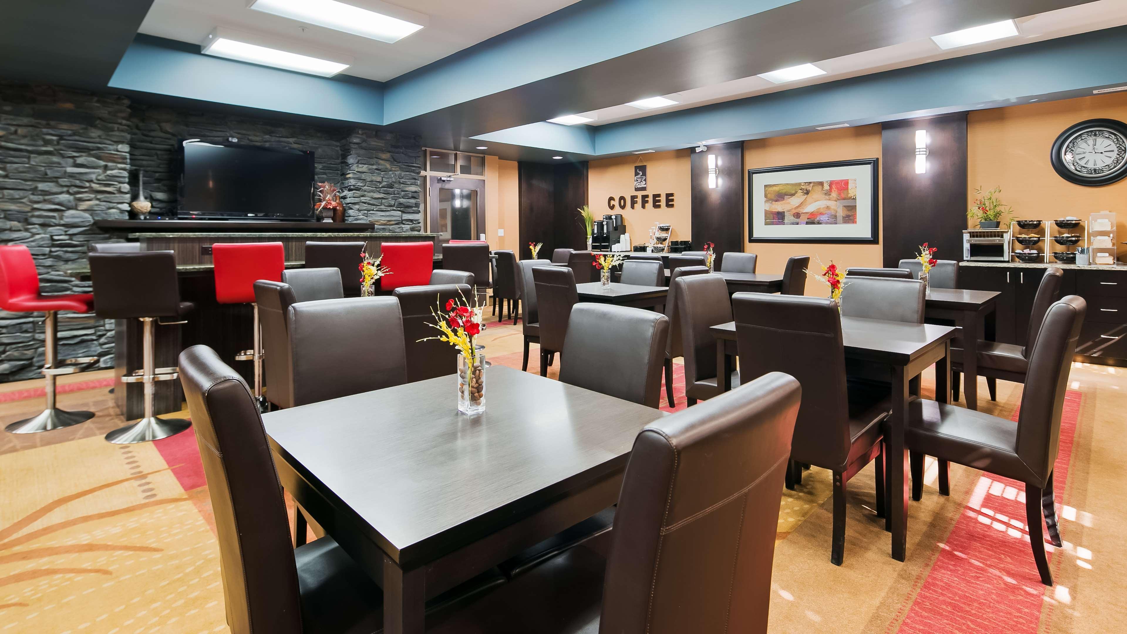 Best Western Bonnyville Inn & Suites Εξωτερικό φωτογραφία