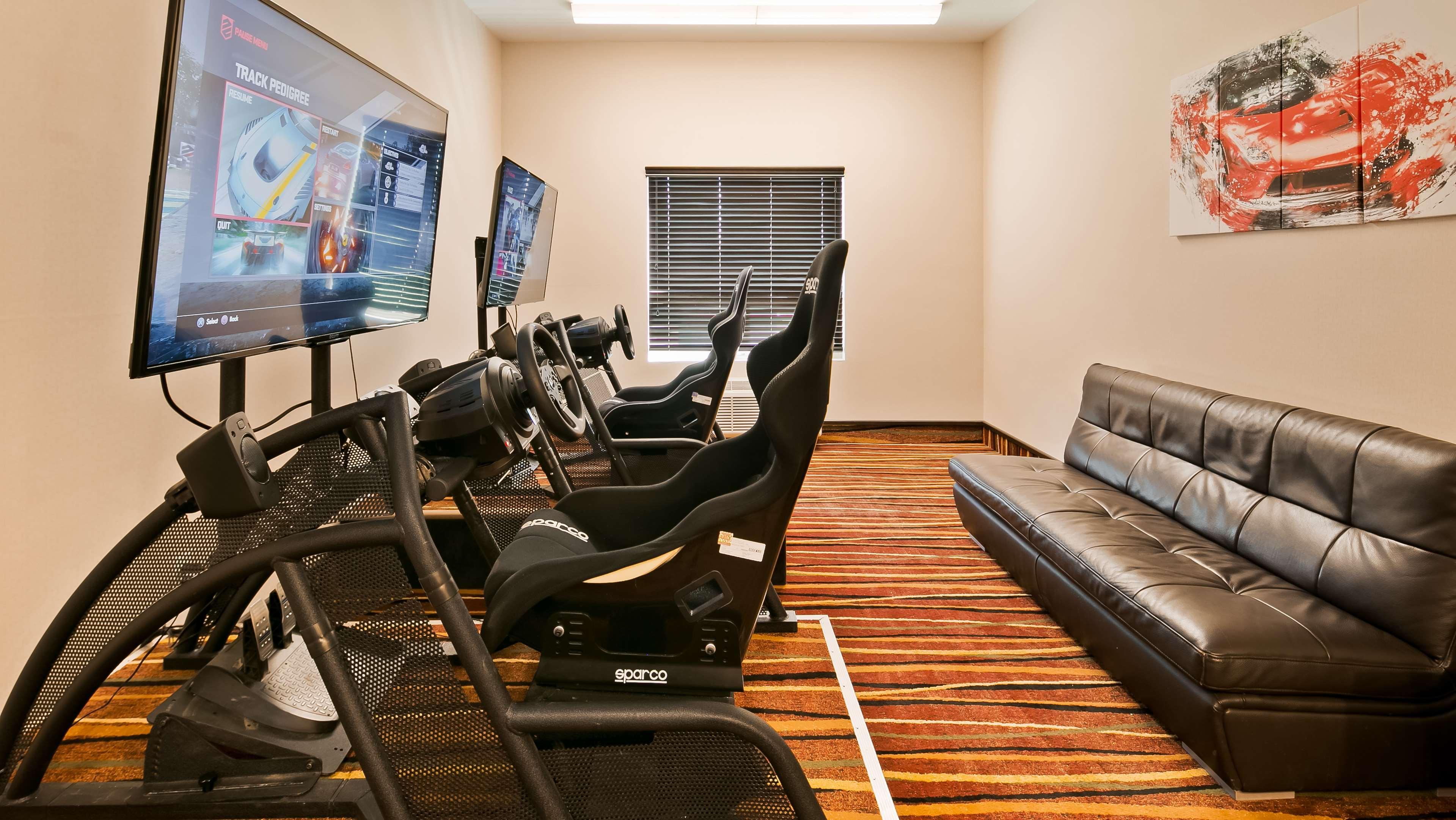 Best Western Bonnyville Inn & Suites Εξωτερικό φωτογραφία