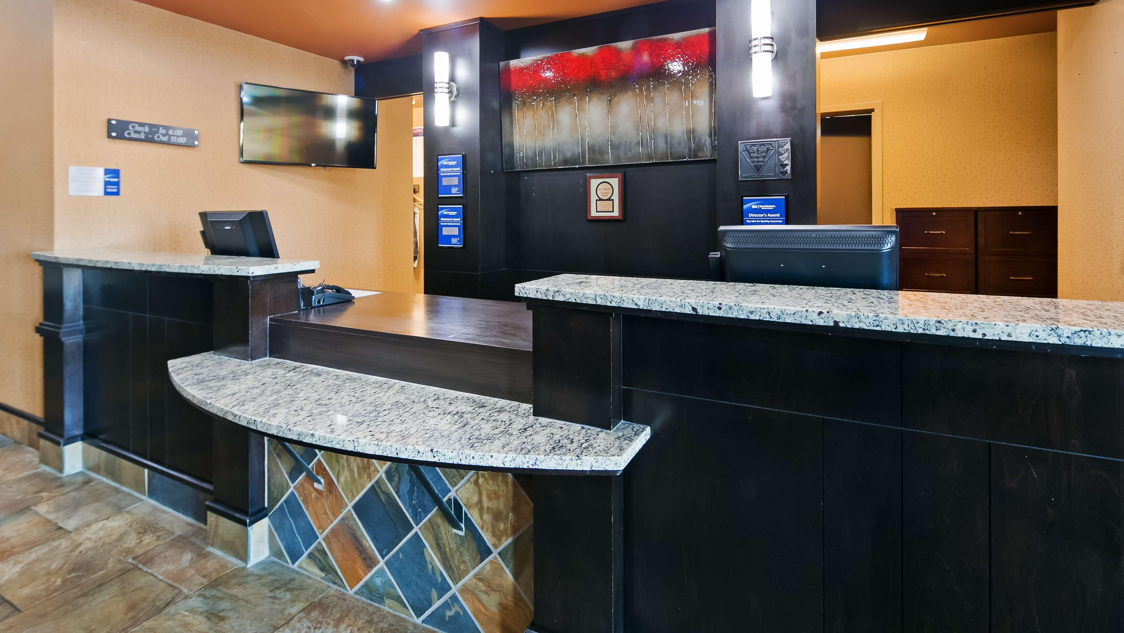 Best Western Bonnyville Inn & Suites Εξωτερικό φωτογραφία