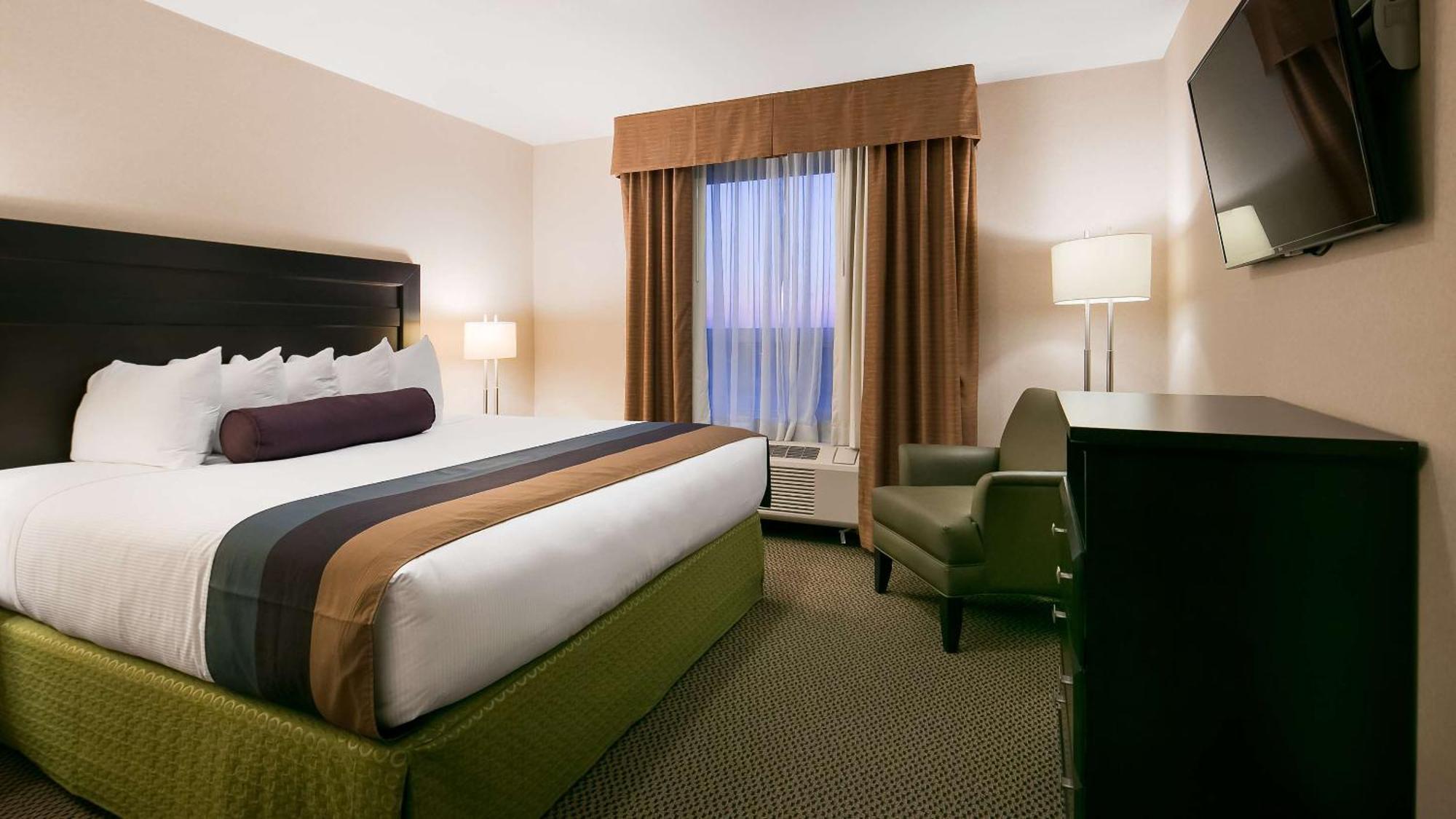 Best Western Bonnyville Inn & Suites Εξωτερικό φωτογραφία