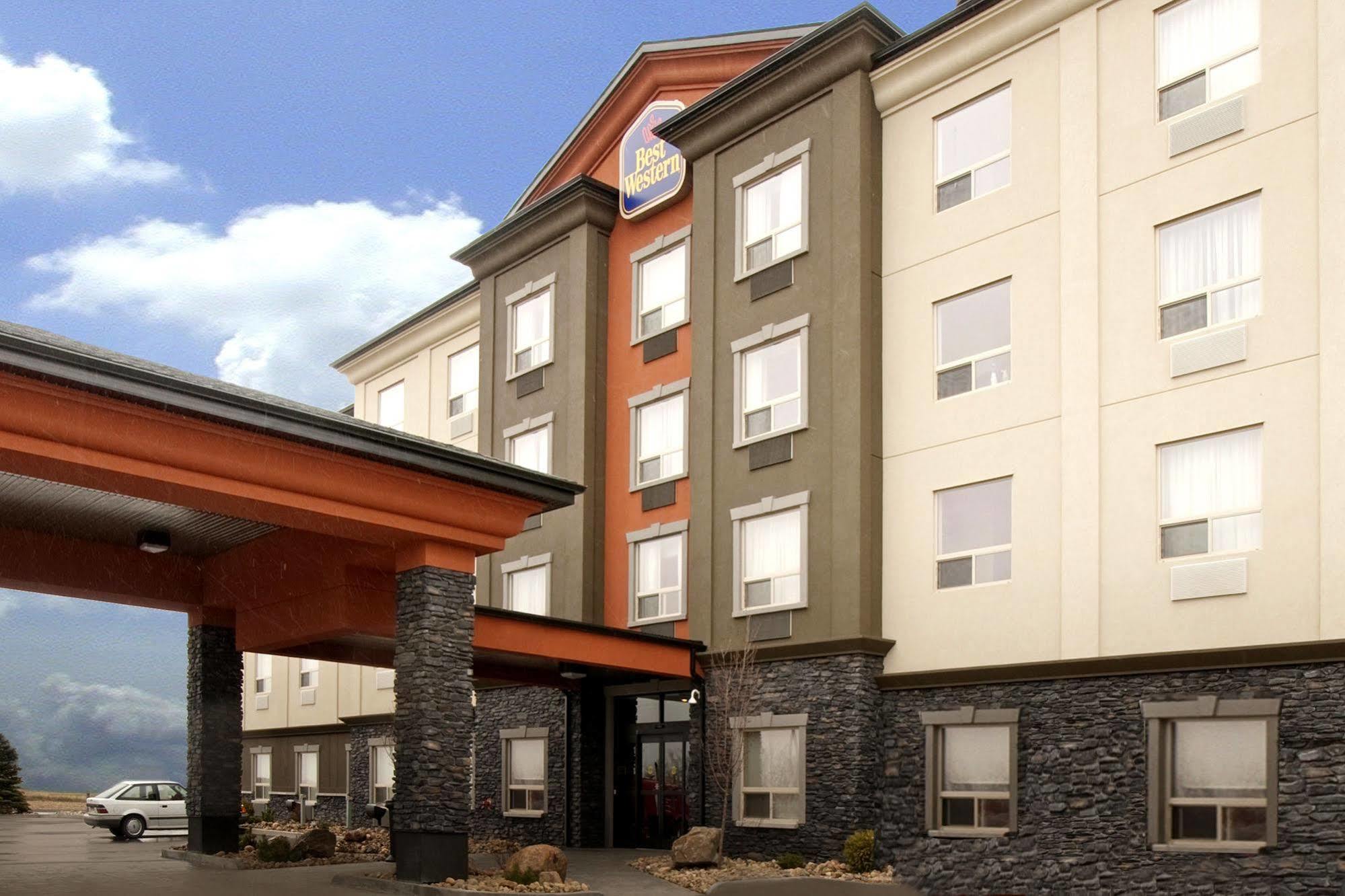 Best Western Bonnyville Inn & Suites Εξωτερικό φωτογραφία